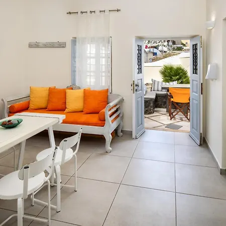 Day One Fira Mansion Apartment Exterior photo