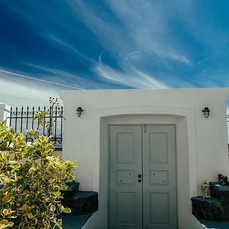 Day One Fira Mansion Apartment Exterior photo